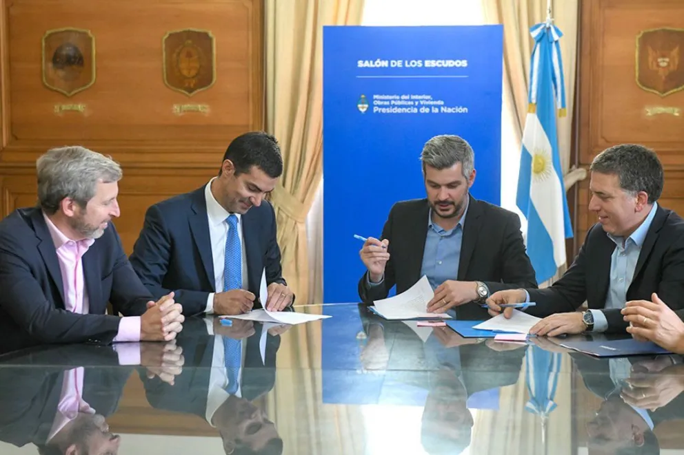 Salta reduce su deuda