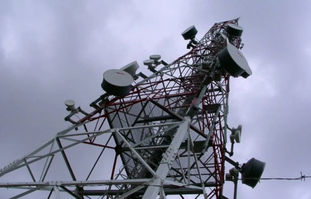 Sigue la polémica por la instalación de antenas telefónicas