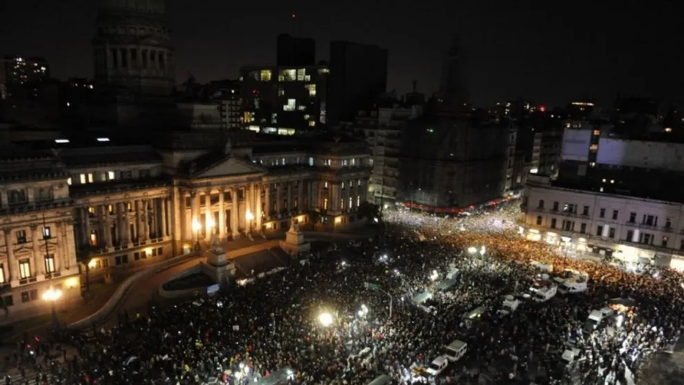 Multitudinaria marcha: con el #21Presente el pueblo llenó las calles