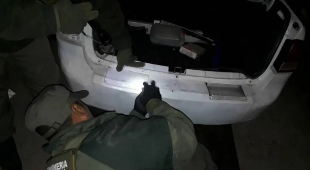 Salta: detienen a una pareja con más de 44 kilos de cocaína ocultos en su vehículo