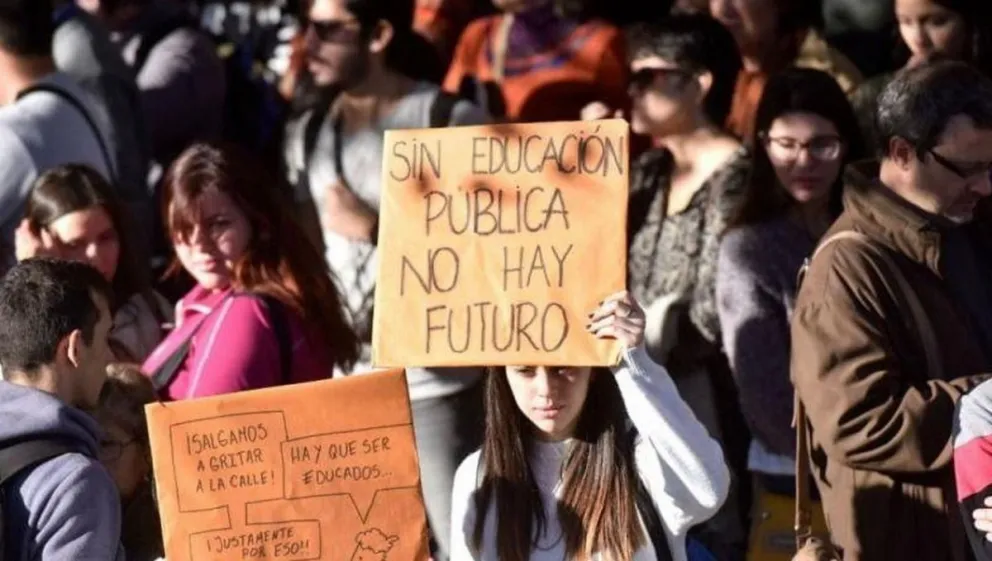 Los docentes comenzarán la cuarta semana de paro