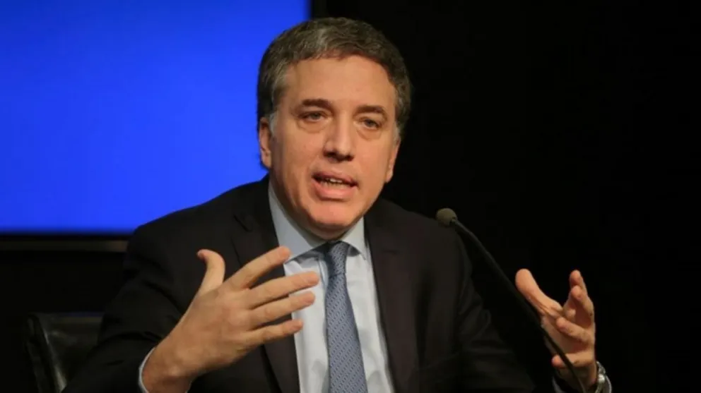 Dujovne viajará a Washington para reunirse con el FMI. Anunciará medidas el lunes