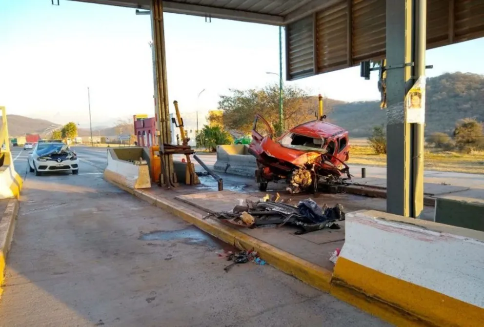 Madrugada trágica en el peaje AUNOR