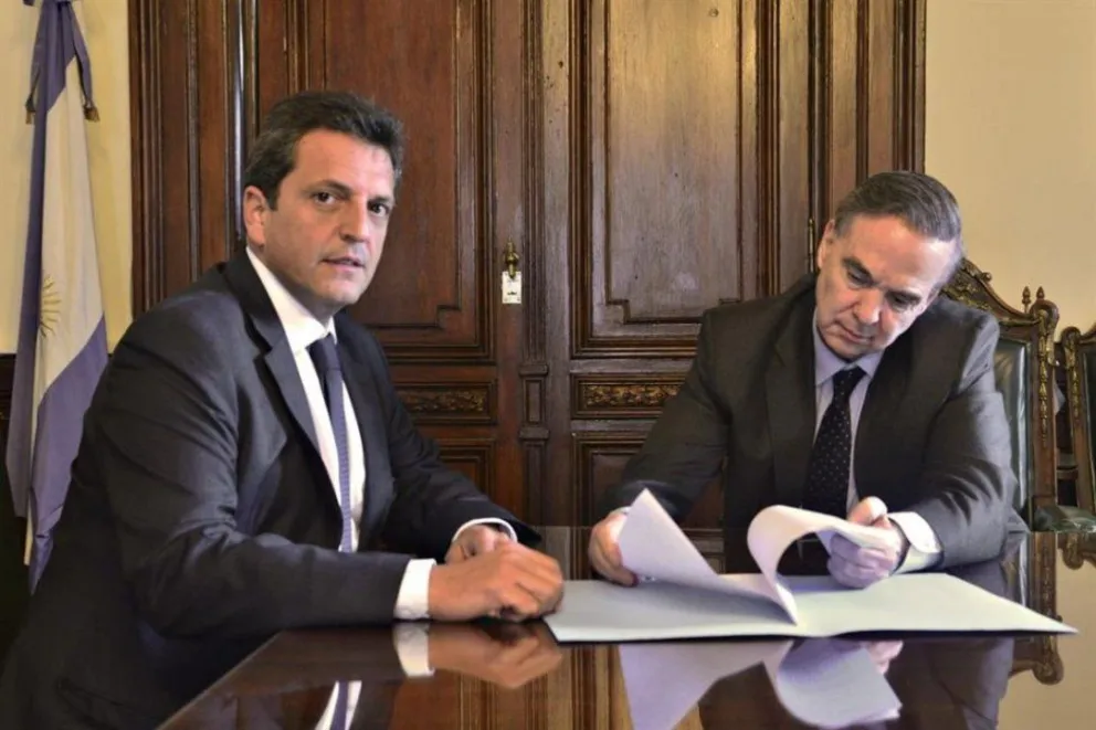Pichetto y Massa se reunieron con diez gobernadores peronistas
