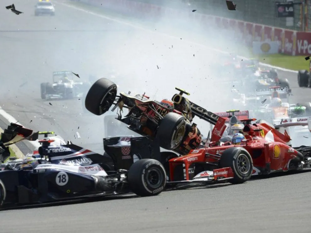 Mirá el tremendo accidente en el  Grand Prix  en Bélgica. Fórmula 1 Race 2018