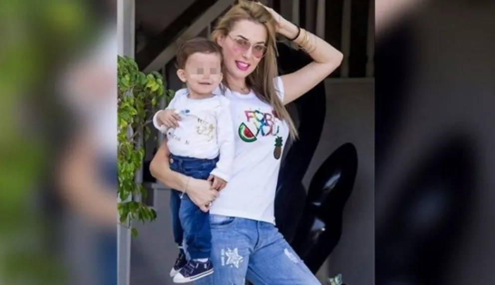 Modelo fue estrangulada y su bebé sobrevivió 5 días junto al cadáver