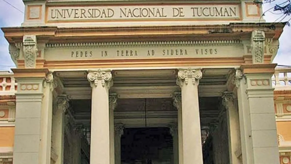 Profesor de Facultad acusado de abuso sexual, fue suspendido
