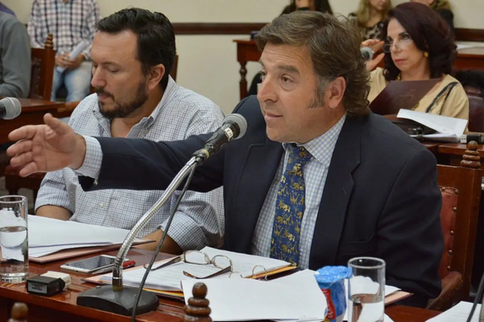 Andrés Suriani: 'Estos diputados no se dan cuenta y están engañados por una ideología perversa”