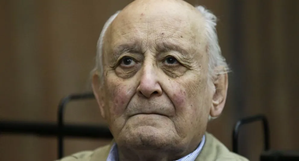 Condenan a 45 años de prisión a exmilitar por apropiación de bebés durante la dictadura