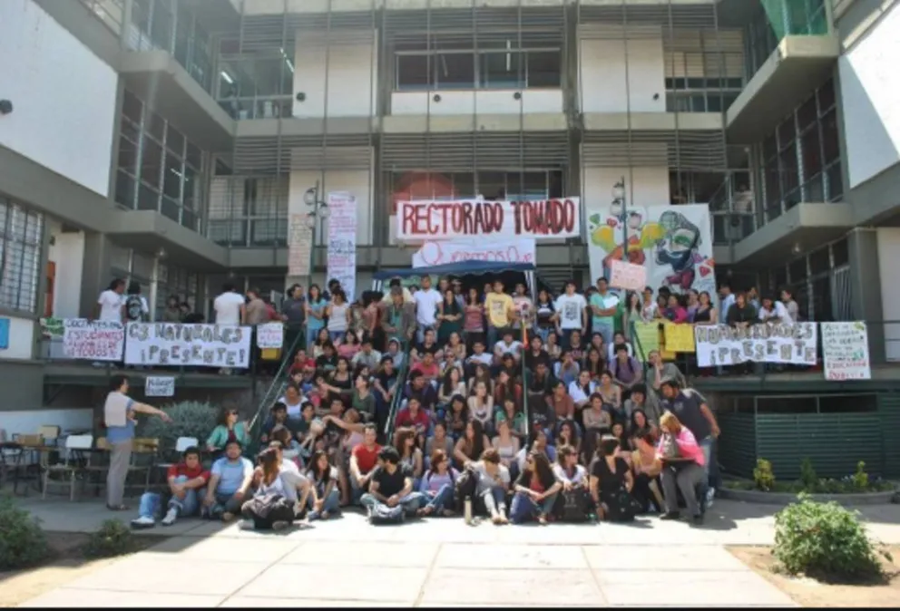 La toma del rectorado de la UNSa seguirá por tiempo indeterminado