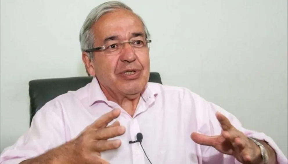 Santiago Godoy sobre el pedido de sacar los crucifijos: "Son temas de la prehistoria y hay otras cosas más importantes"