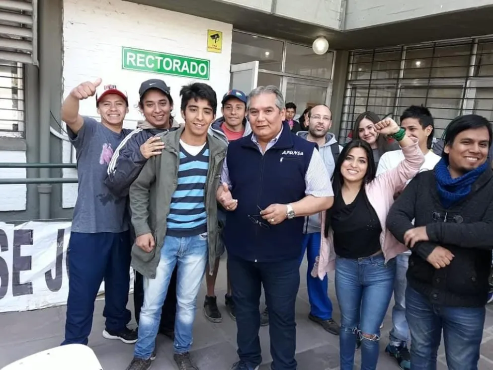 Después de dos semanas, dejaron entrar a personal administrativo al rectorado