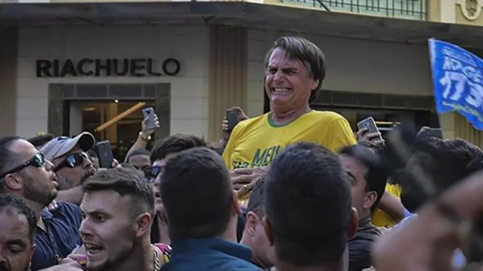 El candidato a presidente de Brasil fue acuchillado en medio de una campaña: lucha por su vida
