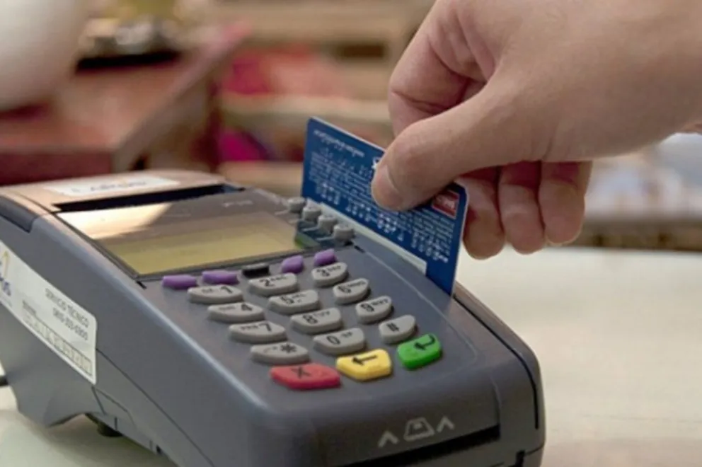 Fuerte caída de ventas con tarjeta de crédito