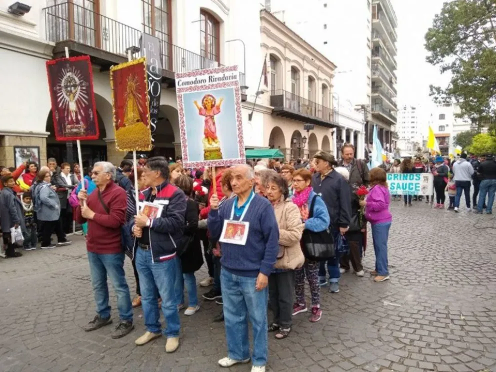 Jubilados viajaron desde la Patagonia para estar presentes en El Milagro