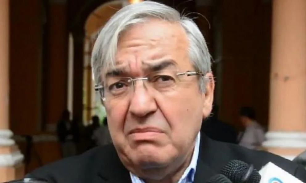 Godoy denunció haber recibido amenazas por la polémica del crucifijo