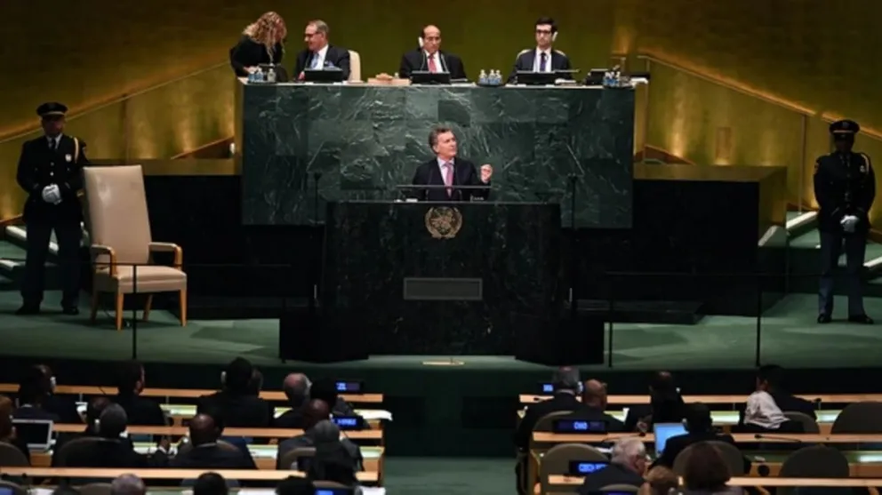 Mauricio Macri viaja mañana a Nueva York para explicar la situación económica del país