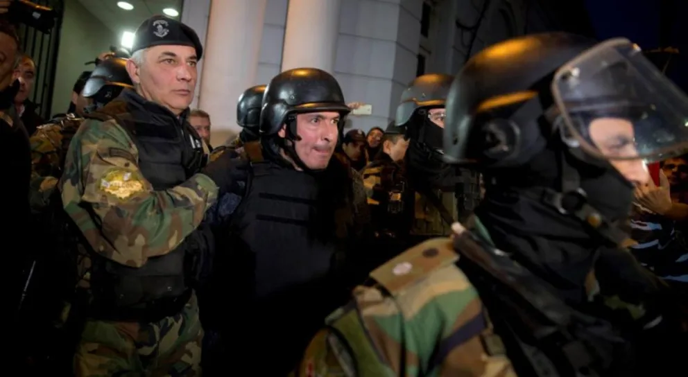 El escandaloso valor de las joyas que estaban en el bolso de López