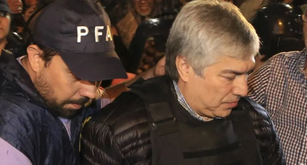 Intentan encontrar en una isla del Caribe, una operación de lavado de US$56 millones de Lázaro Báez