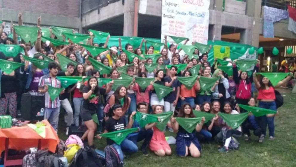 Volverán a marchar hoy a favor de la legalización del aborto