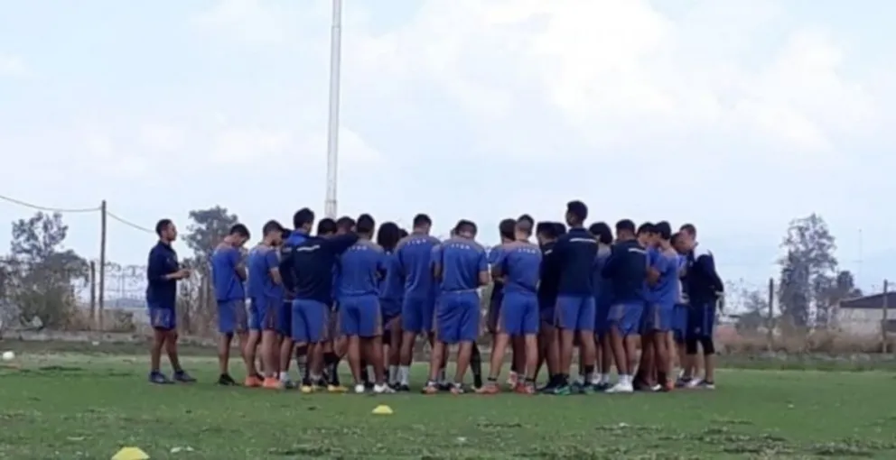 Situación crítica en Juventud Antoniana: despidieron jugadores y no tienen ni luz ni agua