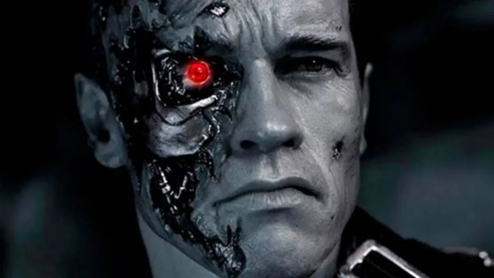 Sarah Connor y T-800, juntos en una épica foto de la nueva 'Terminator'