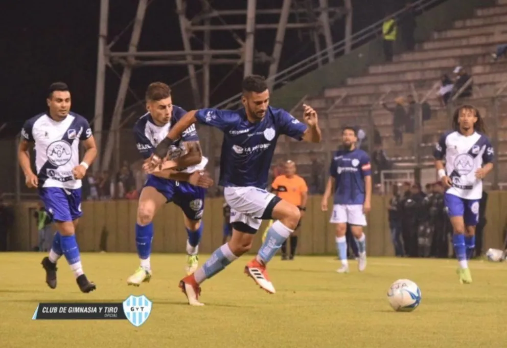 Juventud y Gimnasia no se sacaron ventajas en el primer clásico de la temporada