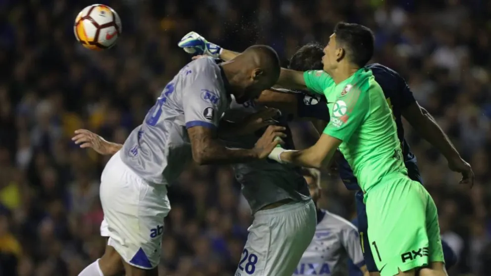 La lesión de Andrada hace dudar a Boca y rescata a Rossi