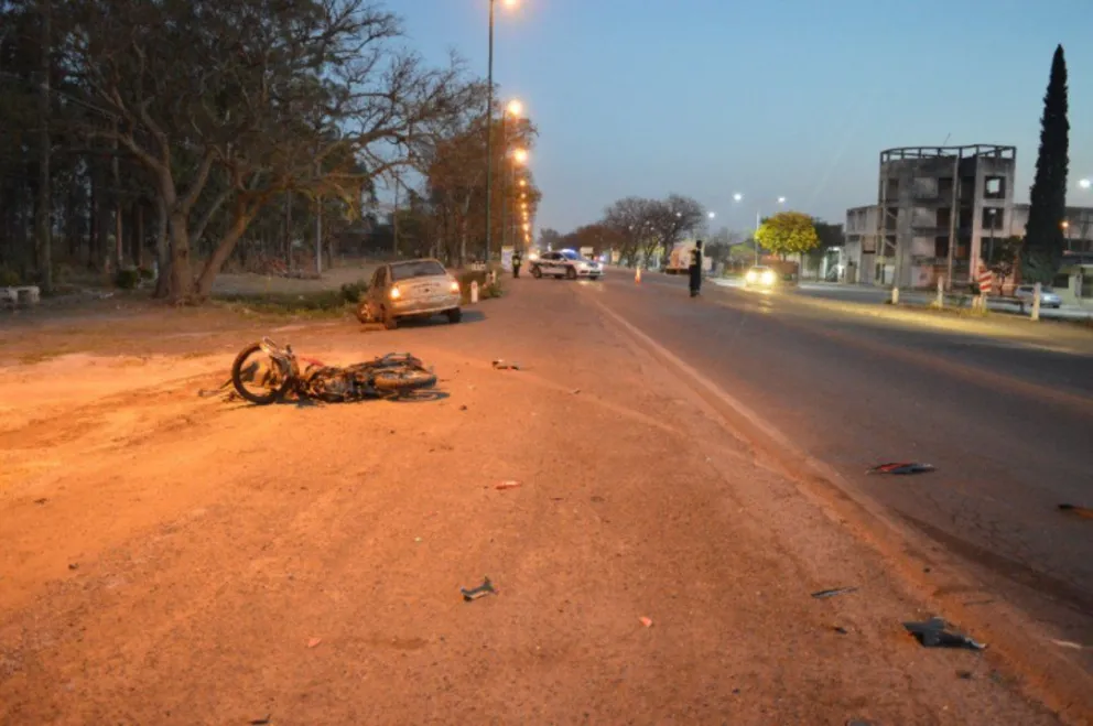 Conductora ebria atropelló y mató a motociclista