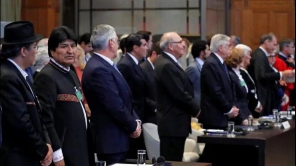 12 votos contra 3: La Corte dice que Chile no contrajo la obligación de negociar mar con soberanía con Bolivia