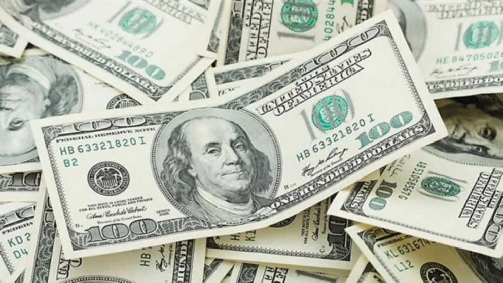El dólar se desplomó 98 centavos y quedó por debajo de los $40