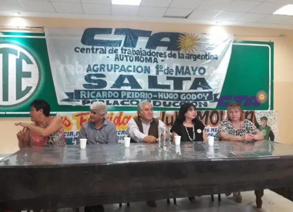 No le quisieron dar las llaves de la CTA a Julio Molina para realizar su asunción