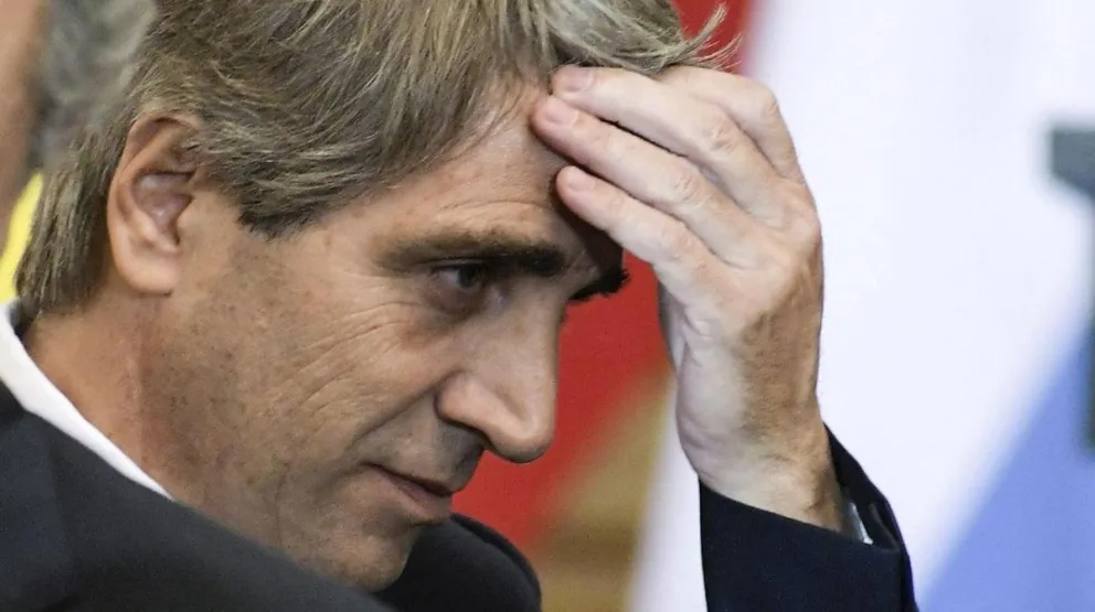 Esto dijo el Financial Times en su tapa sobre Argentina, tras la renuncia de Caputo