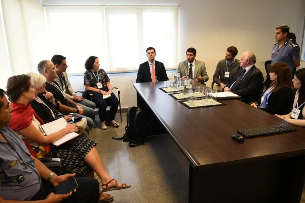 Urtubey se reunió con familiares del turista francés desaparecido