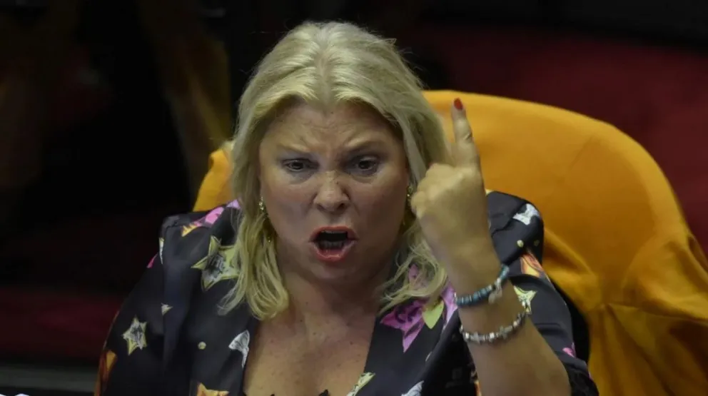 Carrió indignada ante la absolución de Menem: "El fallo demuestra la impunidad que hiere a la República"
