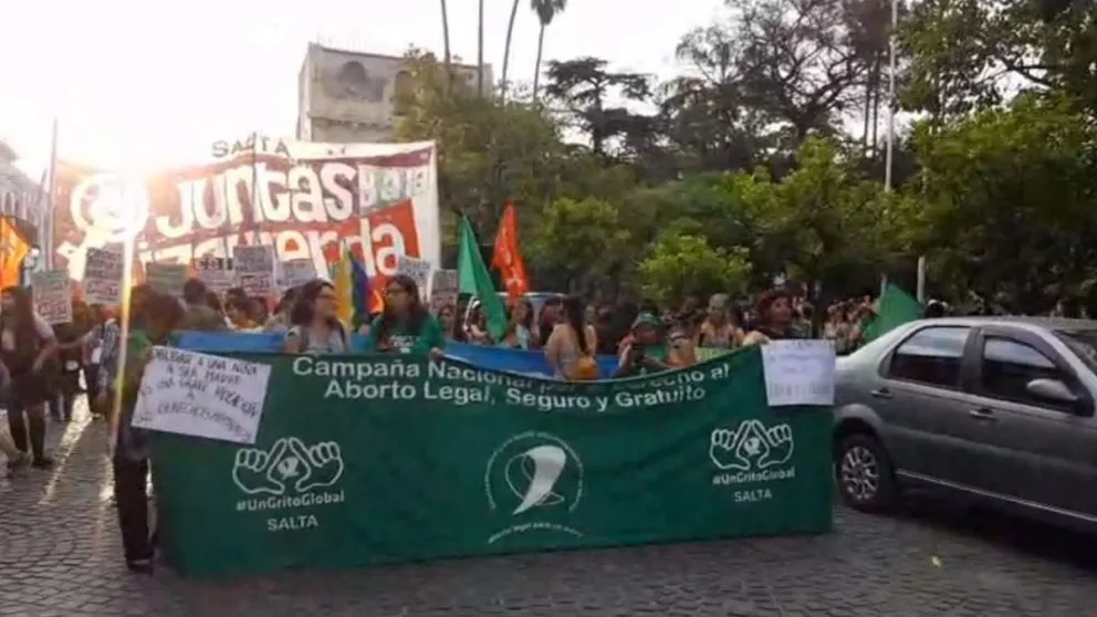 Así fue la marcha por el aborto seguro en Salta