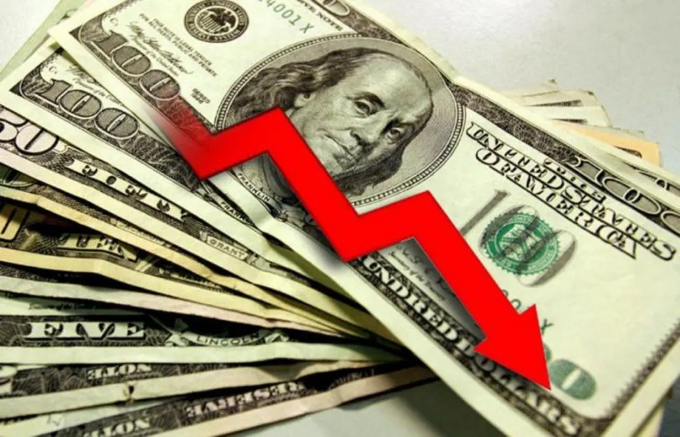 Dólar: la divisa bajó y el Banco Central recortó por primera vez la tasa de las Leliq