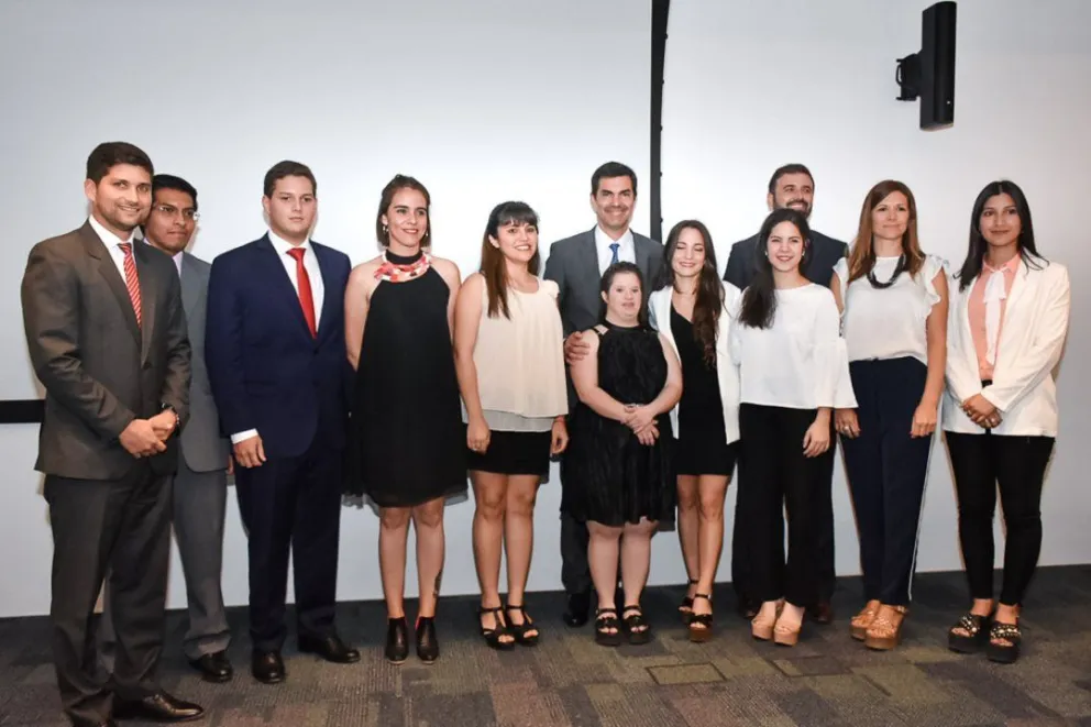 Urtubey participó en el acto de entrega de reconocimientos a 10 personas destacadas por su excelencia en el trabajo