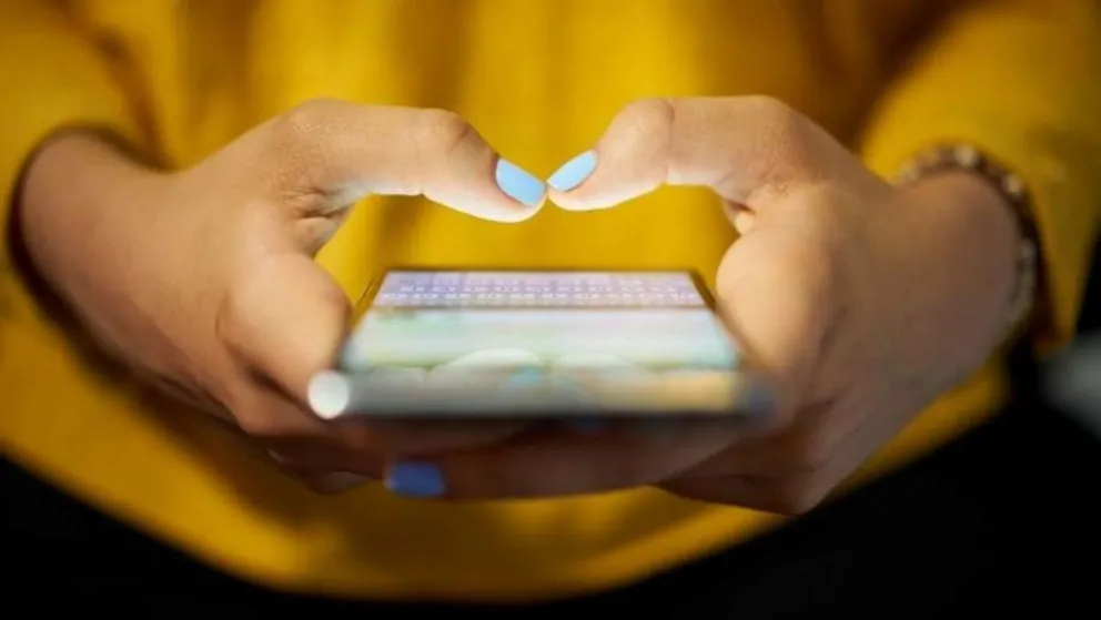 Extorsión sexual: un joven le exigía 5.000 pesos a una menor de edad para no publicar su VIDEO HOT