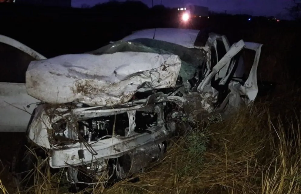 Accidente mortal esta mañana entre un auto y una camioneta