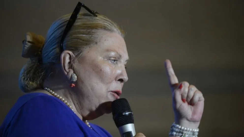 Carrió redobla la apuesta: "Voy a amigarme con el Presidente cuando me lo saque a Garavano"