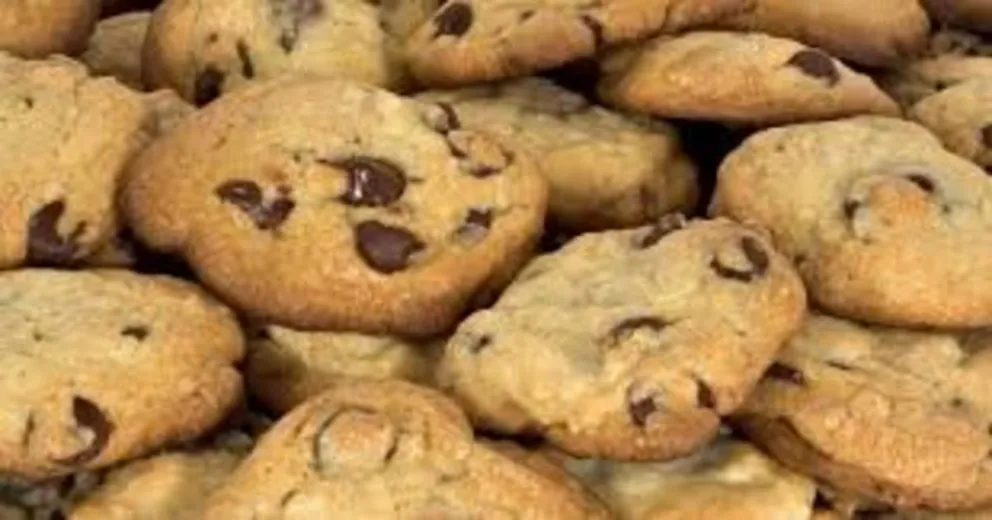 Broma pesada: le dio de comer a sus compañeros galletas hechas con las cenizas de su abuela