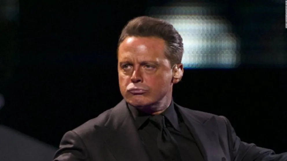 VIDEO: La furia de Luis Miguel en pleno show por un error de sus asistentes