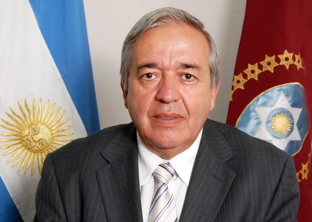 Manuel Santiago Godoy: 'La idea nuestra es pasar los remises nuevamente a la Municipalidad”