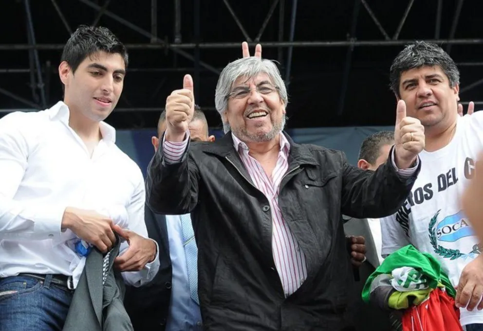 Los Moyanos complicados: la Justicia investiga aportes fantasma de OCA a la mutual de Camioneros