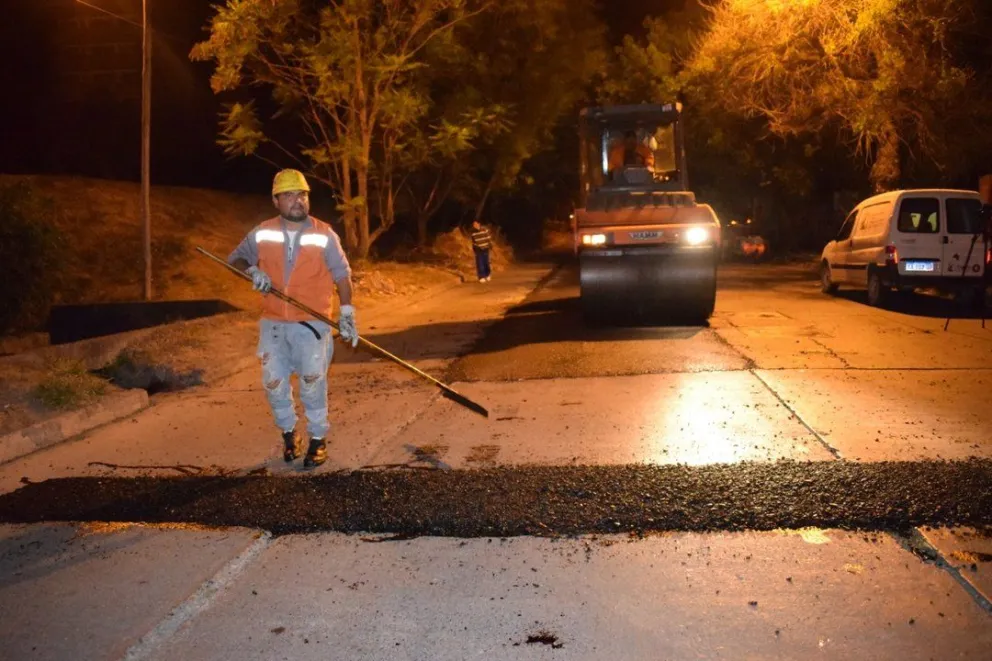 Obras nocturnas en calle Deán Funes