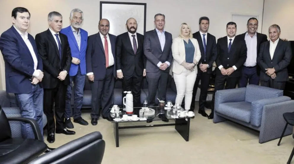 Gobernadores peronistas piden el equivalente al fondo de soja, sacado por el Gobierno, para aprobar el Presupuesto 2019