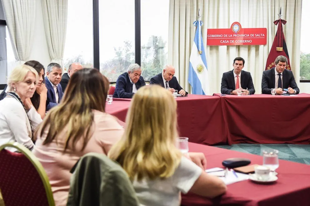 La Provincia asiste a familias en problemas por el temporal