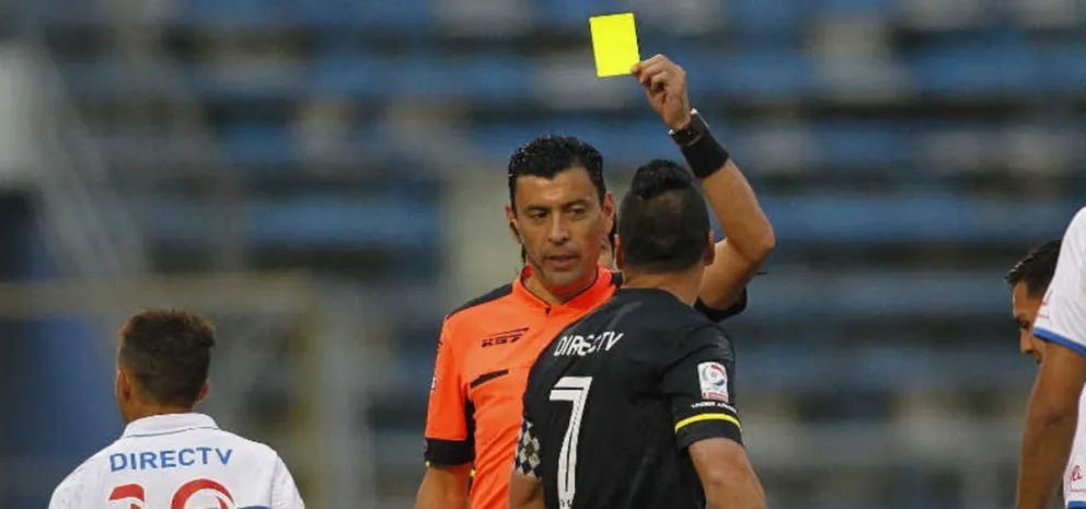 El chileno Roberto Tobar arbitrará la primera final entre Boca y River