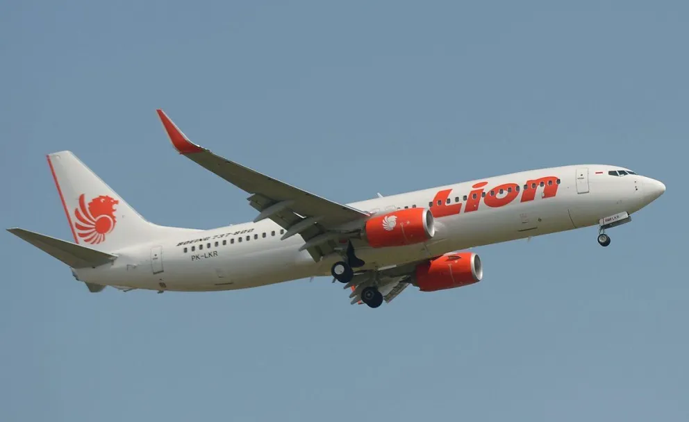 Un avión de la compañía Lion Air se estrelló en el mar con 189 pasajeros